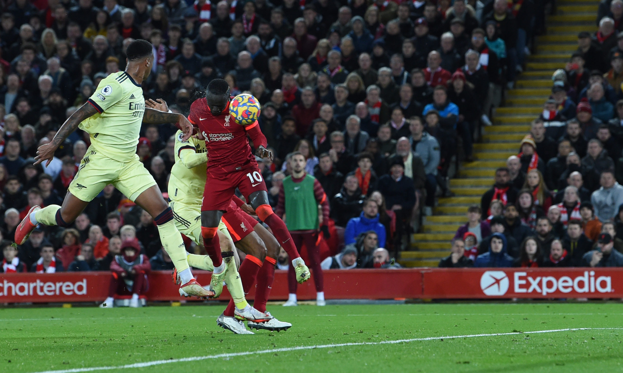 Liverpool Hammering Ends Arsenal's Unbeaten Run