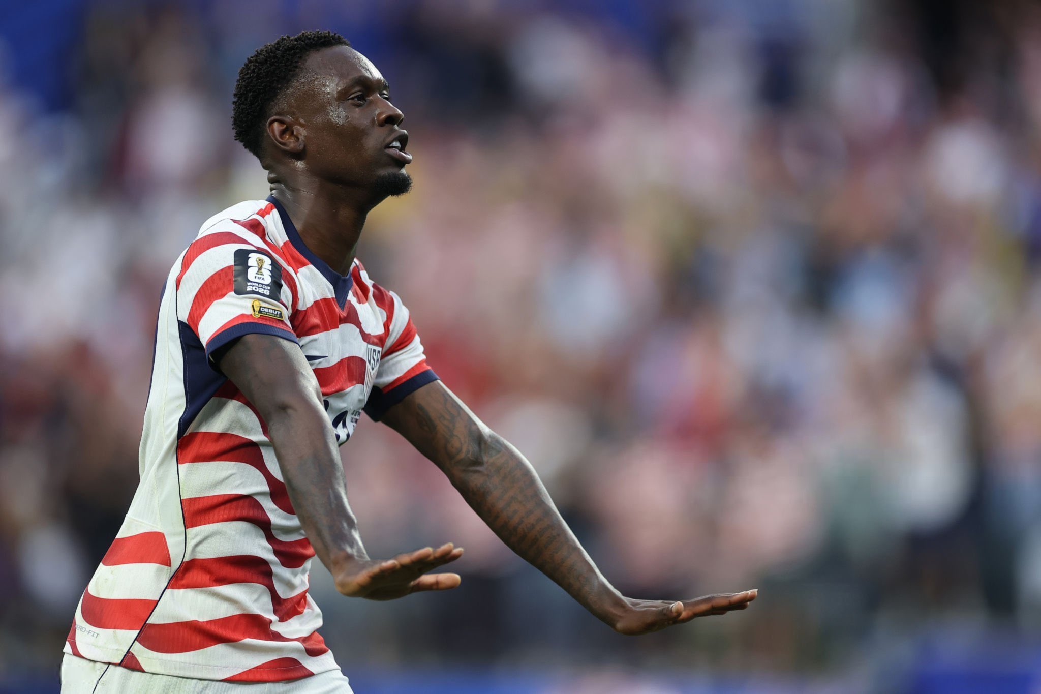 Folarin Balogun's first-half brace and Gio Reyna's late stunner sent 70,000 home fans into raptures as the USA demolished Paraguay at SoFi Stadium.