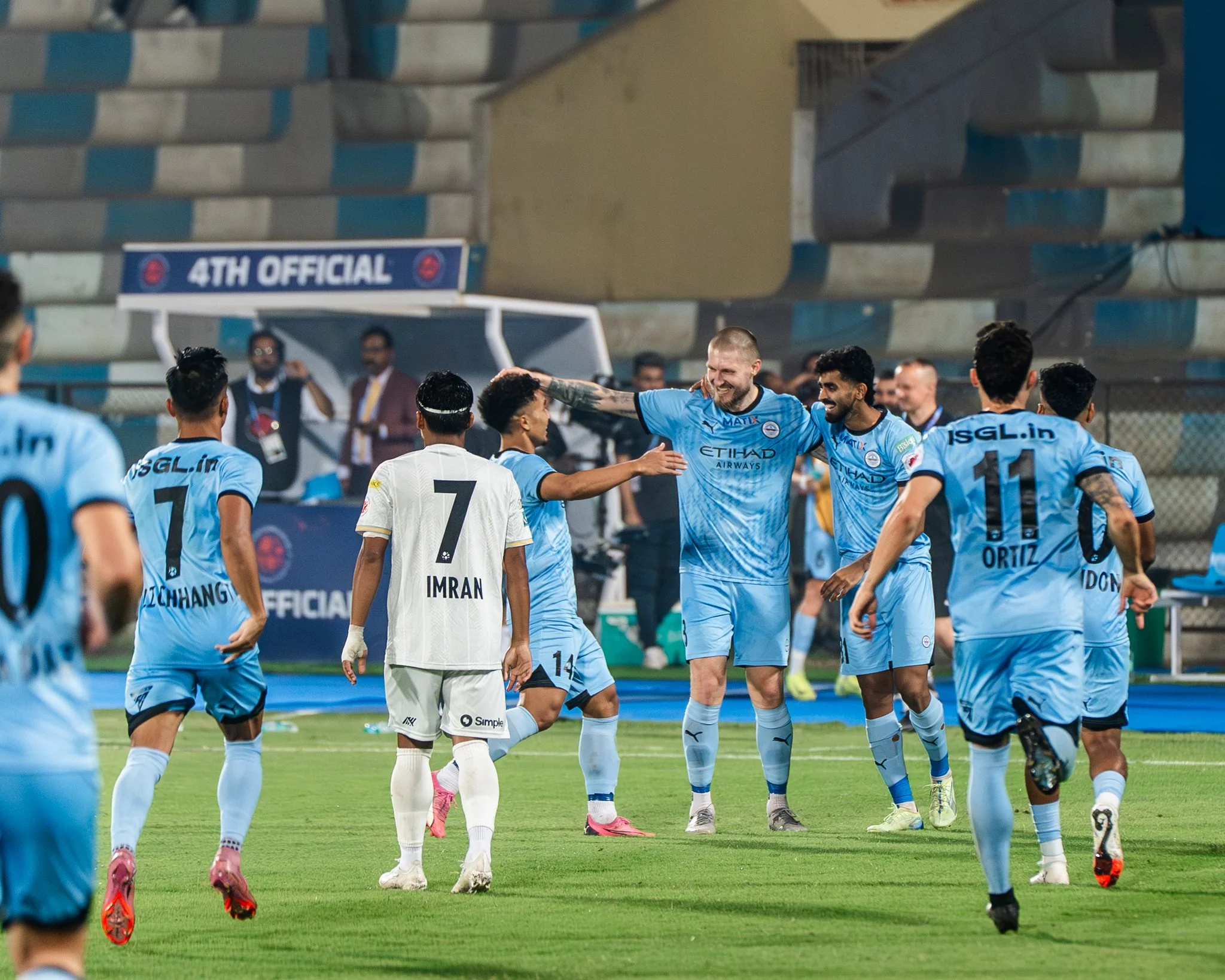 Mumbai City Edge Chennaiyin in Tight ISL Season Opener