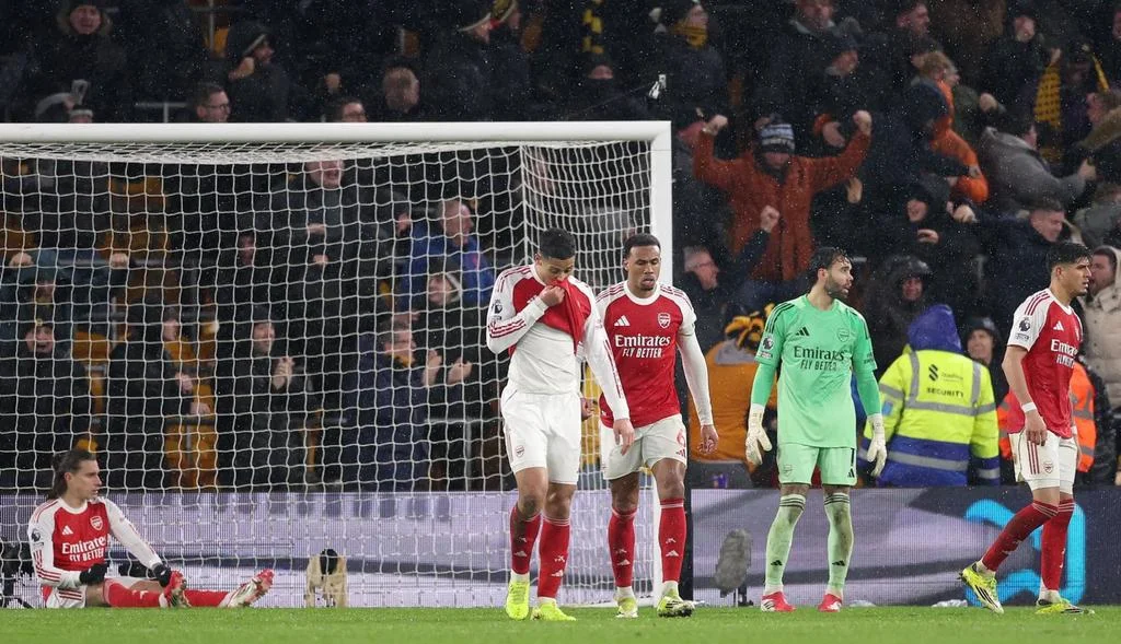 Title Race Shifts to Man City's Favour as Arsenal Squander Again