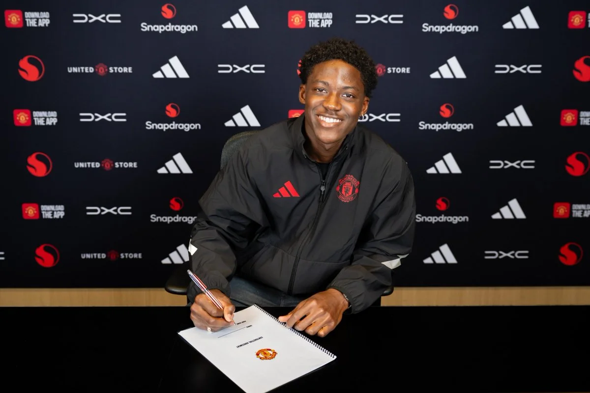 Kobbie Mainoo Signs New Manchester United Contract Until 2031