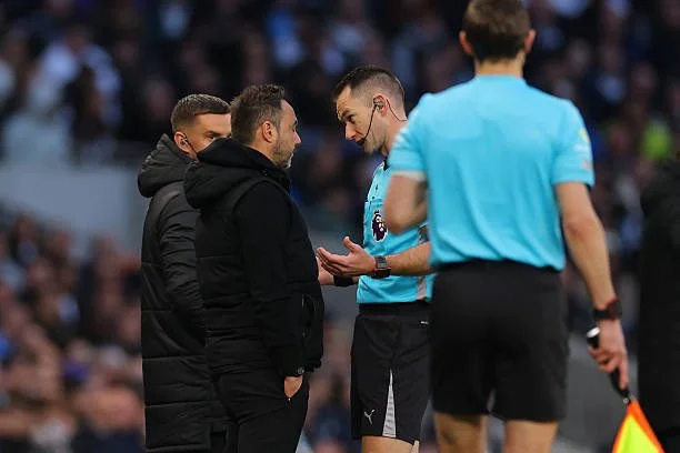 De Zerbi Slams "Not Calm" Referees After Tense Leeds Draw
