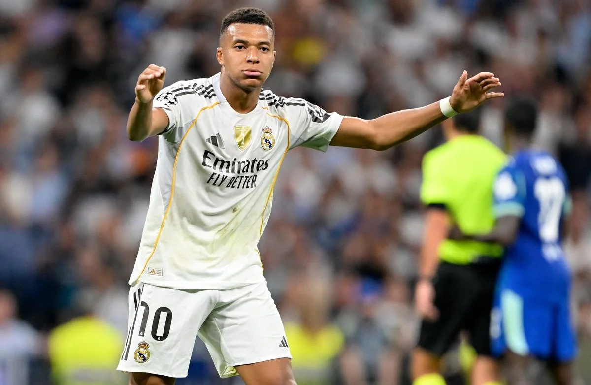 Mbappe Jeered by Real Madrid Fans on Return from Injury