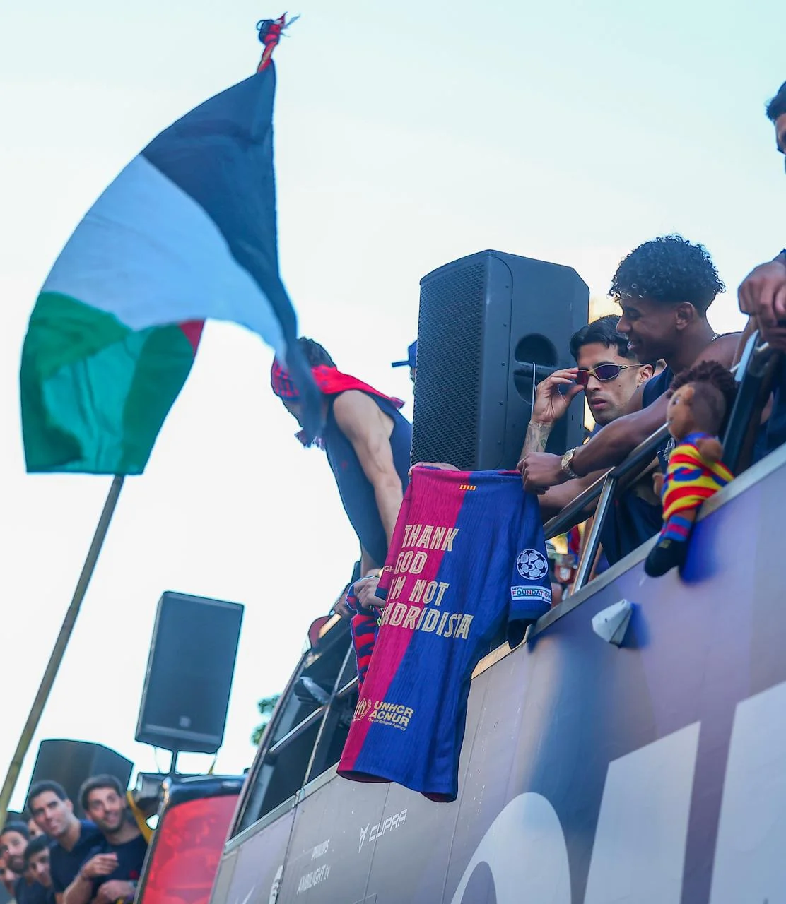Lamine Yamal Hailed for Palestine Flag Gesture at Barcelona Parade - Watch video