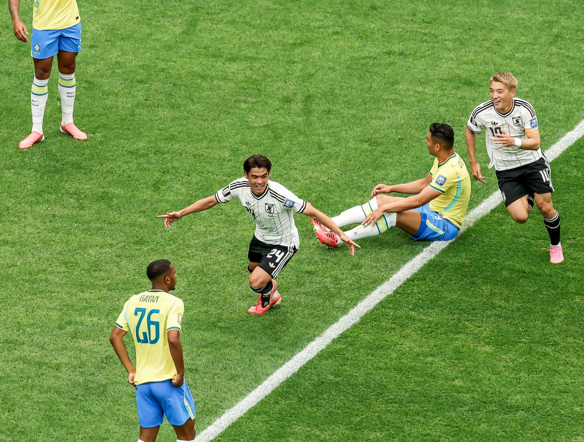 Brazil survive Japanese scare to book Round of 16 berth